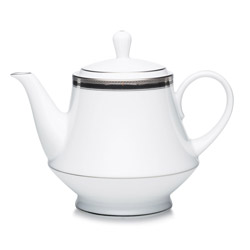 Austin Platinum Teapot, 38oz.