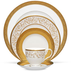 A photo of Summit Gold 5pc Place Setting