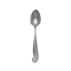 A photo of La Mer Oval Soup Spoon