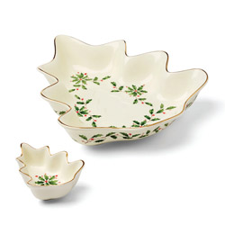 Holiday Tree Chip and Dip Set