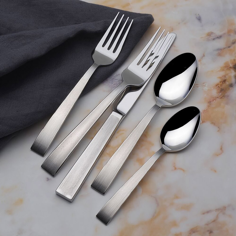 Delta 5 Piece Place Setting