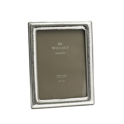 A photo of Hammered 5x7 Picture Frame