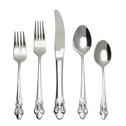 A photo of Fleur de Lis 5pc Place Setting